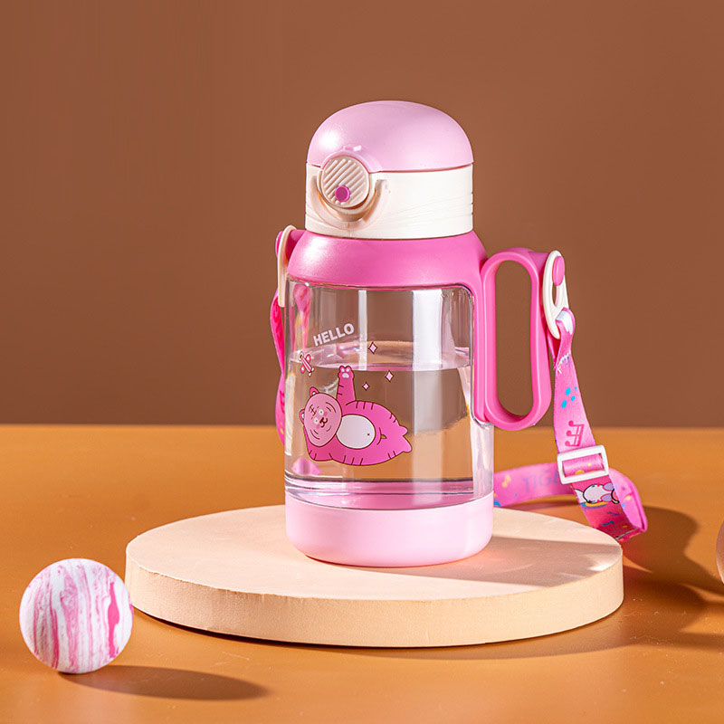 500ML Cute Cartoon Pattern Kids Straw Water Bottle Plastic Portable and Detachable Straws Water Bottle with Lanyard