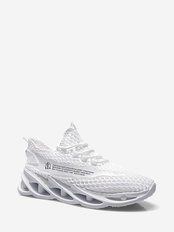 Men Honeycomb Mesh Letter Graphic Running Shoes
