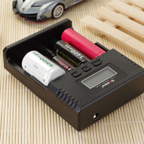 Soshine Universal Cargador de batería inteligente Pantalla LCD de 4 ranuras para Li-ion LiFePO4 Ni-MH Ni-Cd Battery